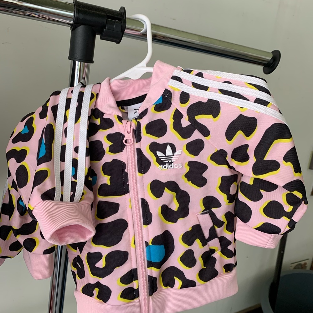 Aidas Track suit